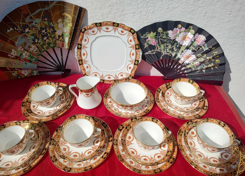 Антикварен сервиз Royal Albert Devon стил Imari