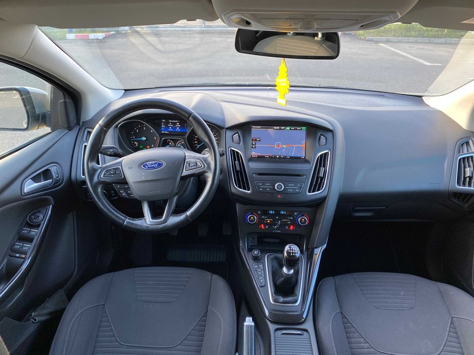 FORD Focus 2015 — imagine 5