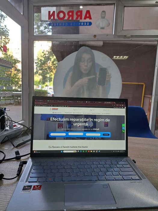 Service reparatii laptop, calculatoare  Bucuresti/Curatare laptopuri