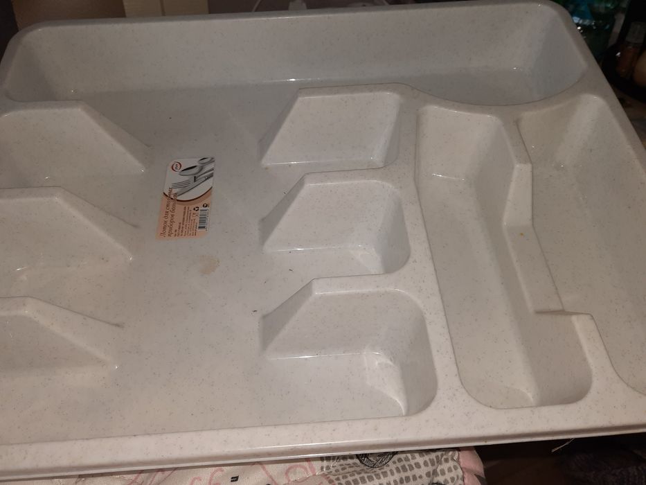 Лоток для столовых приборов