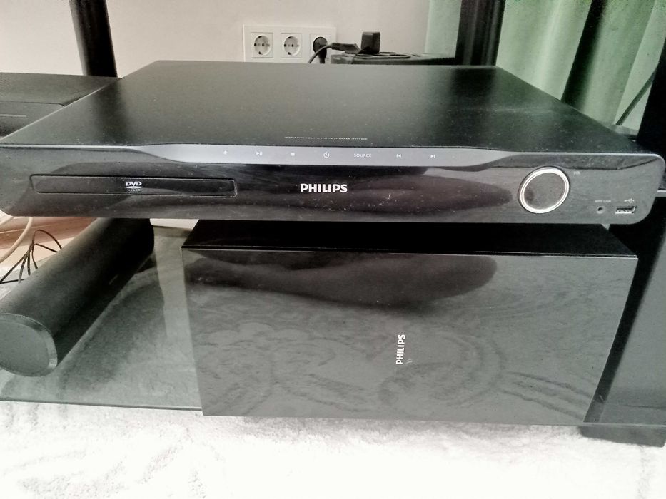 Продам dvd плеер с колонками