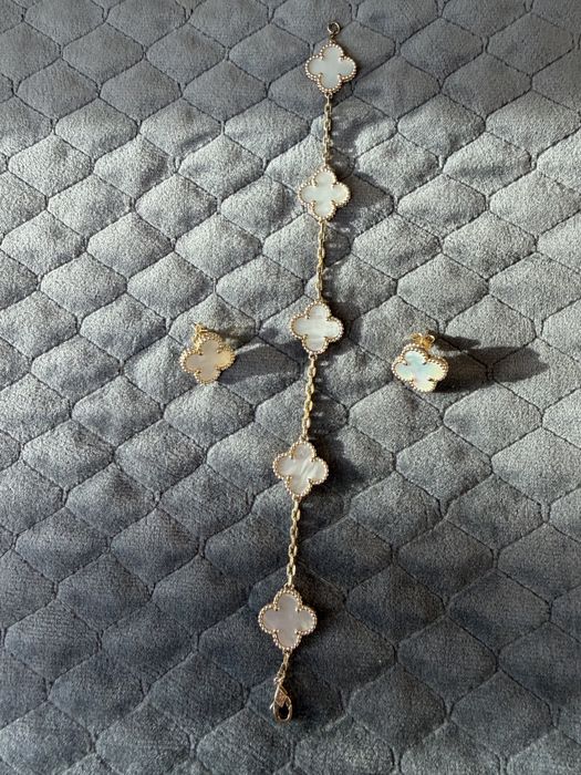 Златна гривна и обици 14к с бял седеф