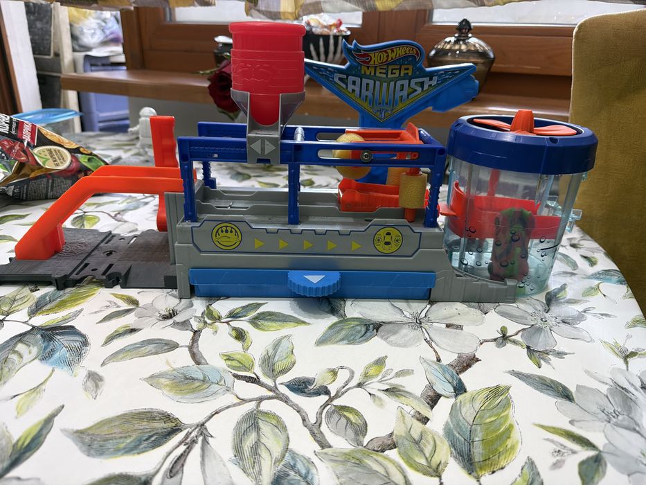 Игрушка автомойка hot wheels