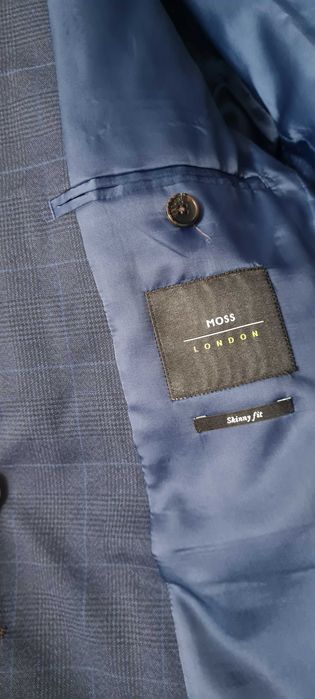 Цял костюм Moss Bross London