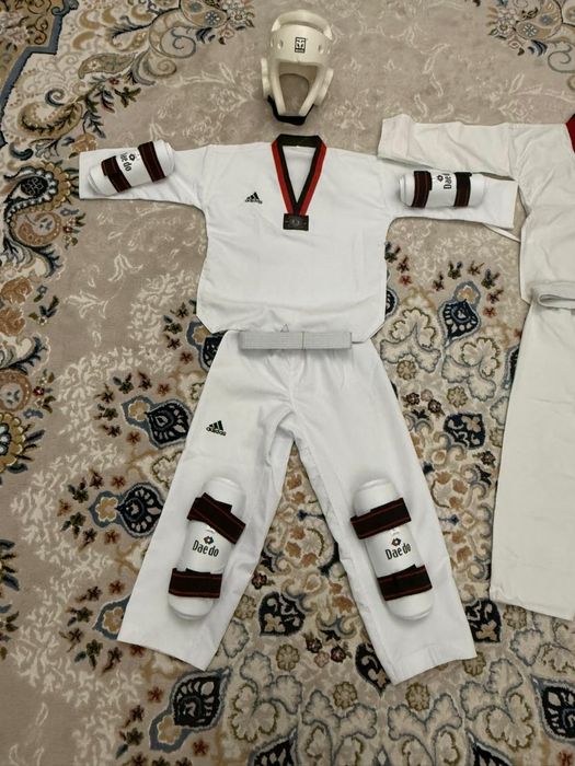 Гарантия нету только сам одежды