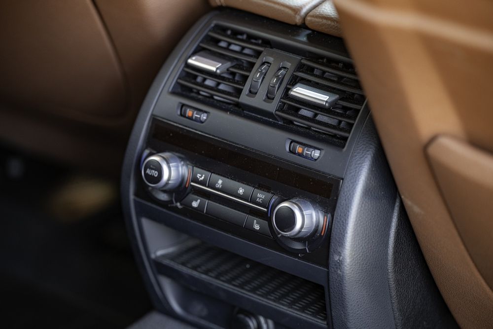 Bmw 530 D Xdrive KeyLess, 360°, Vacuum, Обдухване