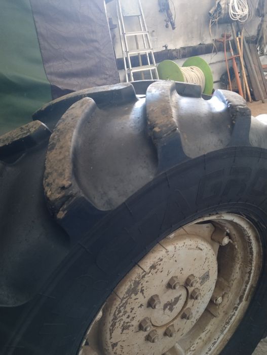 Трактор МТЗ 1221