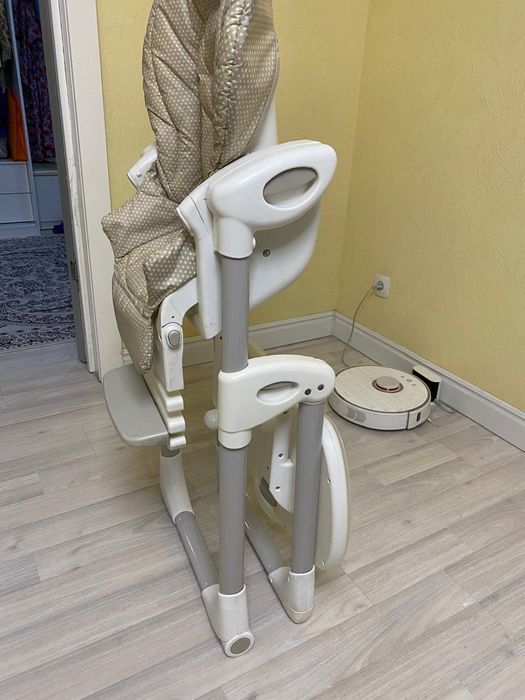 Крутой Детский стульчик Joie