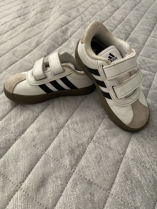 Маратонки Adidas 25 номер