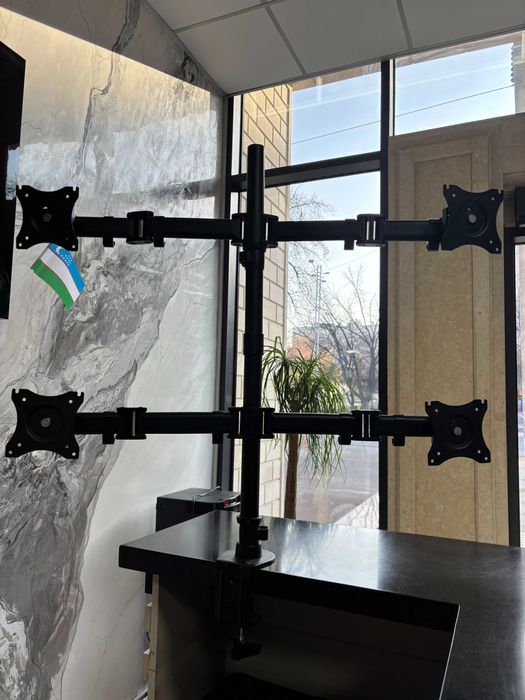 КРОНШТЕЙН для крепления 4х мониторов