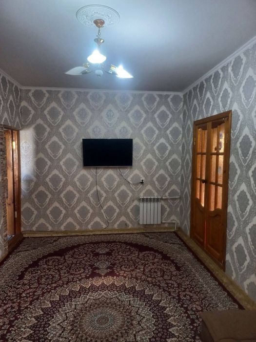 1 xonali uy  srochna sotiladi