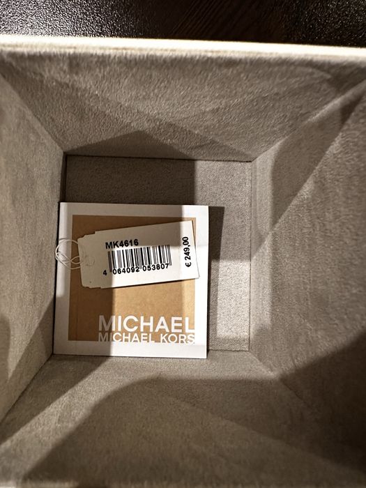 Часовник Michael Kors MK4616