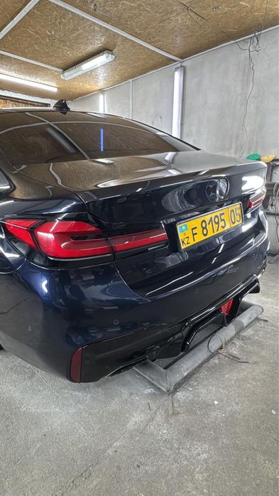 Фара на G30 BMW