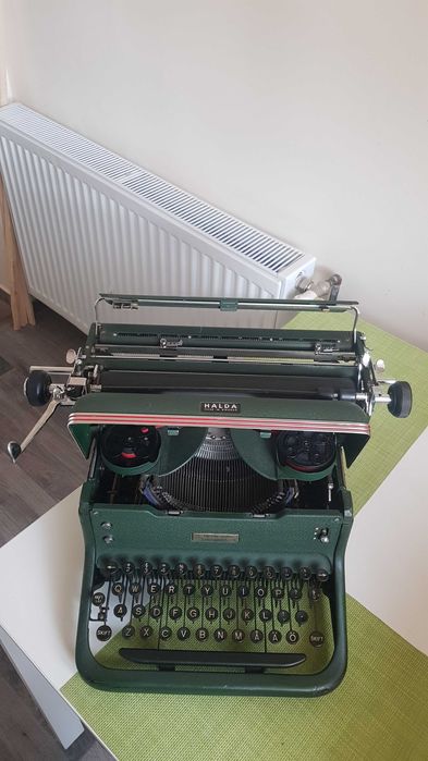 Masina de scris de colectie HALDA "Made in Sweden" anul 1950, 15 kg