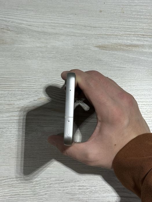 продается samsung s 23 fe