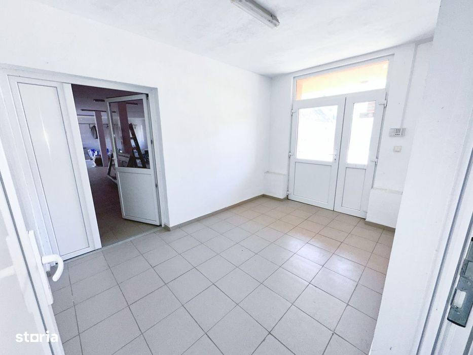 Spațiu comercial + locuință de vânzare  
Strada Avram Iancu, Târnăveni