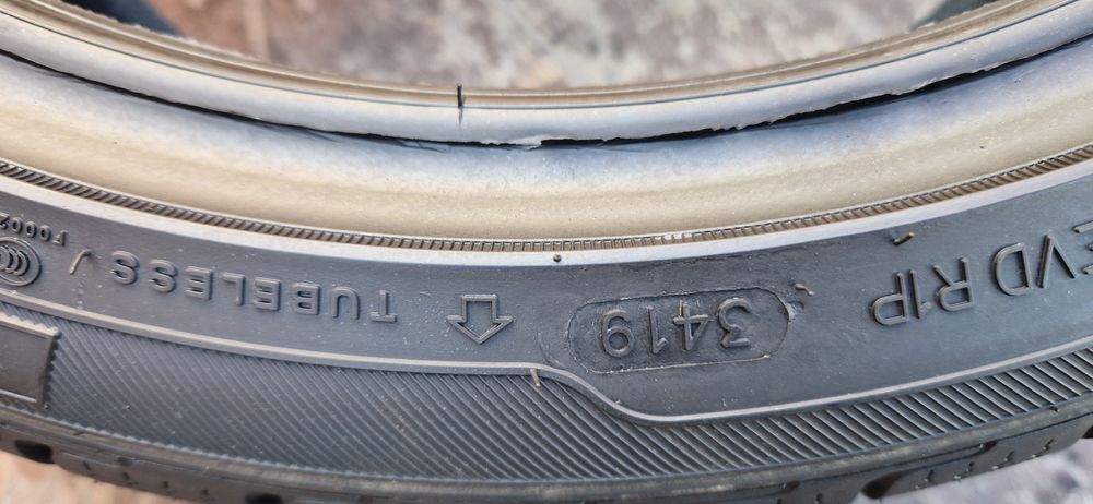 2 Anvelope noi 0Km Imperial 215 40 R17 M+S