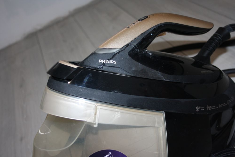 Продам парогенератор Philips perfect car 80000