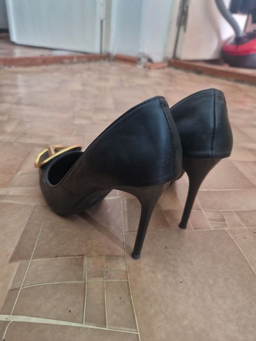 Продам Туфли женские