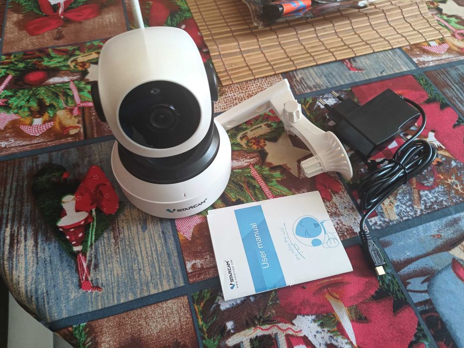 Продавам 2бр.IP-Камери марка-Starcam,модел-C7824WIP