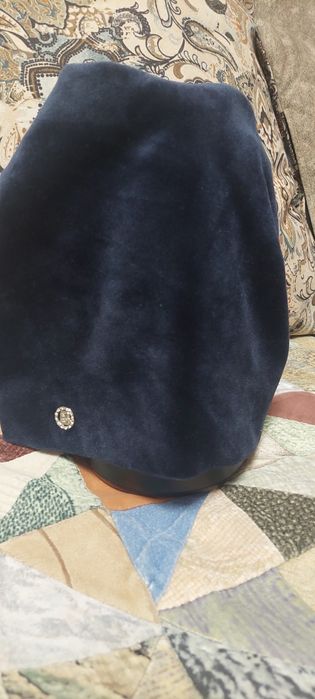 Шапка жен, велюр, тёмно синяя, новая, 3000 тг