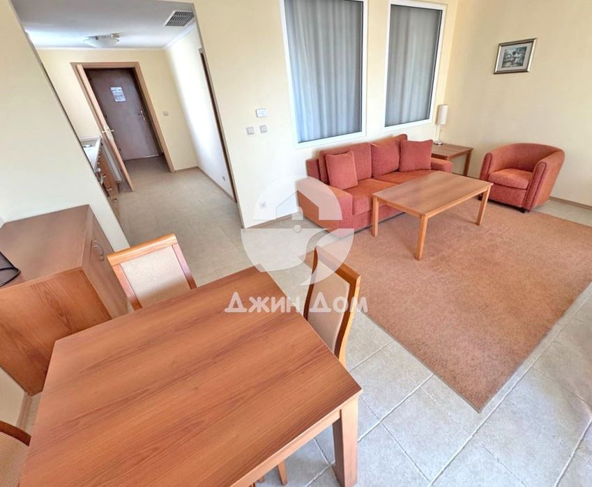 Продава се Двустаен апартамент в Поморие - 75 кв.м за 378 €/кв.м - Снимка #2