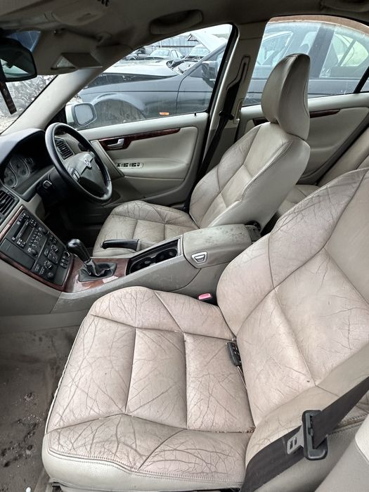 На части Volvo S60 мотор 2.4 D5 дизел D5244T здрав