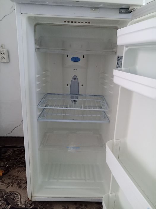 Продам холодильник LG