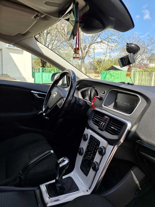 Volvo V40 D4 2015 190hp