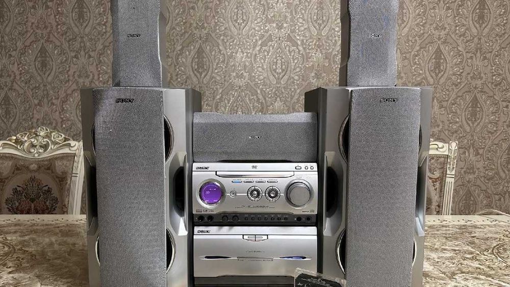 Музыкальный центр Sony MHC-WZ80D 600W