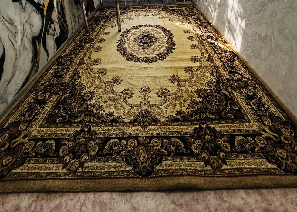 Продам отличный ковер