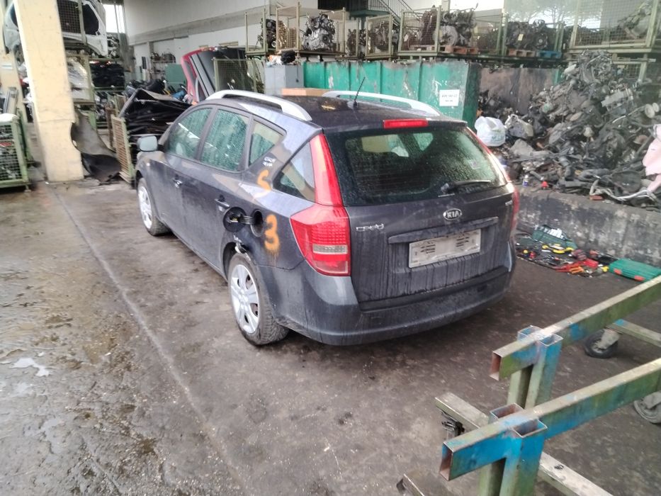 Кия Сеед/Kia Seed1.6CRDI 2013 г
