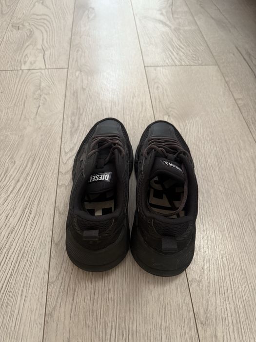 Кроссовки женские  DIESEL