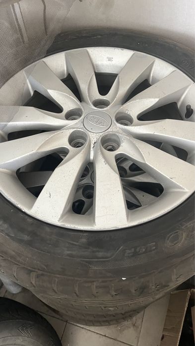 Шина с дисками размер 215/55/17