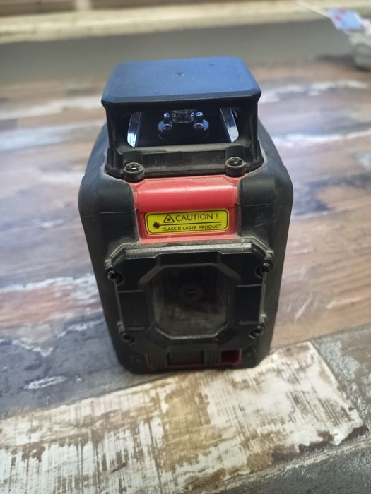 Nivelă laser 360 grade