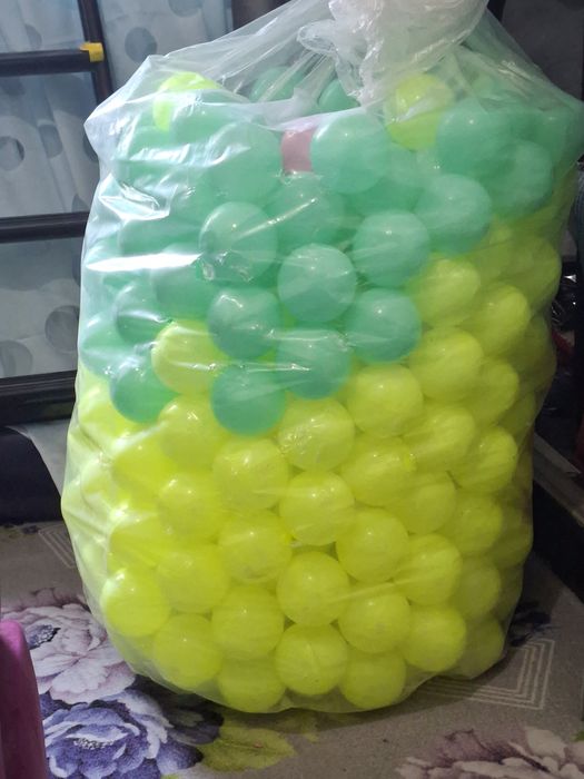 Шарики, мячики для сухого бассейна и игровой зоны