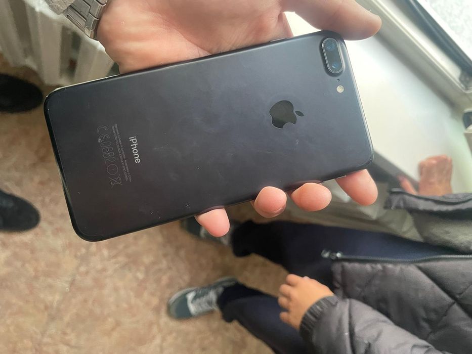 Айфон 7+ читать описание