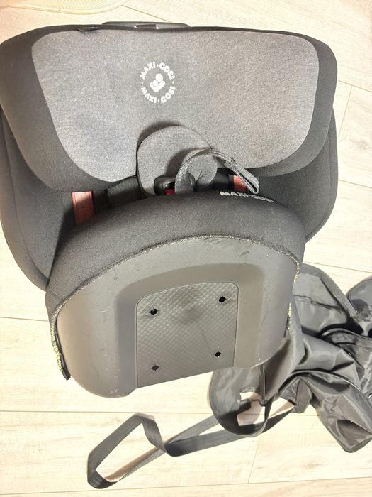 Vand scaun auto maxi cosi nomad 9-18 kg, 104 km