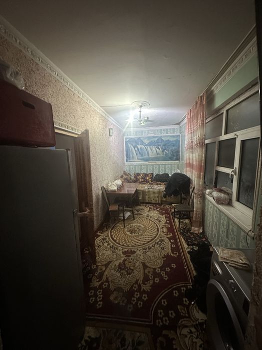 Uy sotiladi shota rustavilida joykashgan objijitada 4 ni 4  da joylash