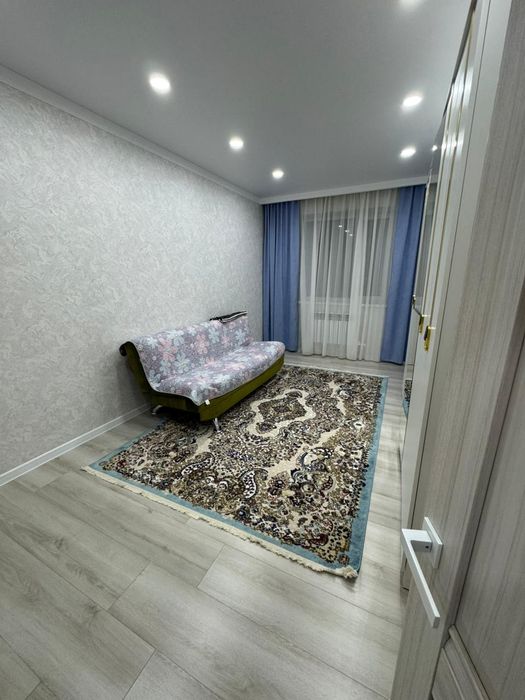 Сдам 2 х ком квартиру