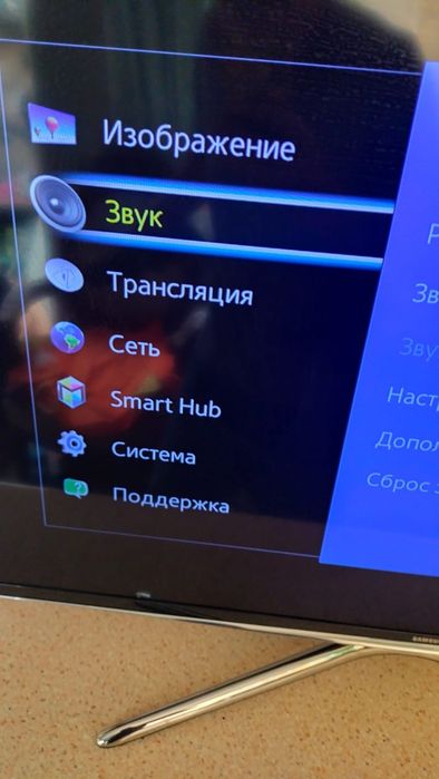 SAMSUNG SMART TV оригинал 107 диагональ
