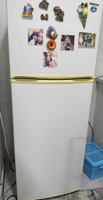 продаю холодильник