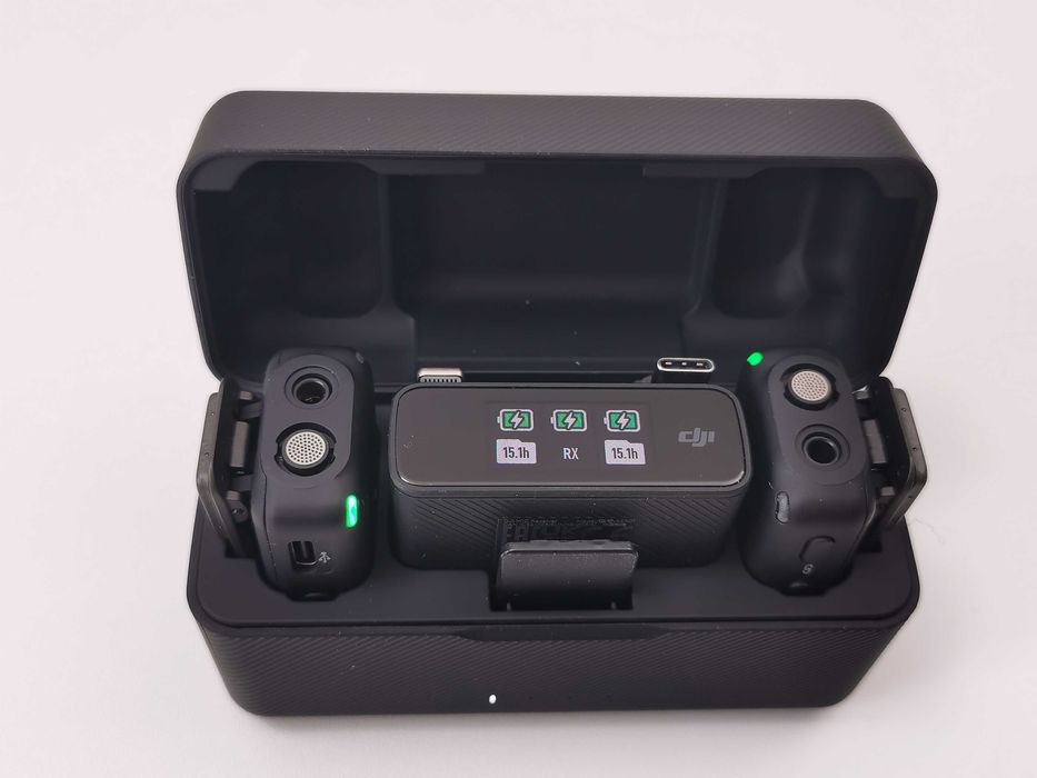 DJI Mic (2 TX + 1 RX + Charging Case) система от микрофони