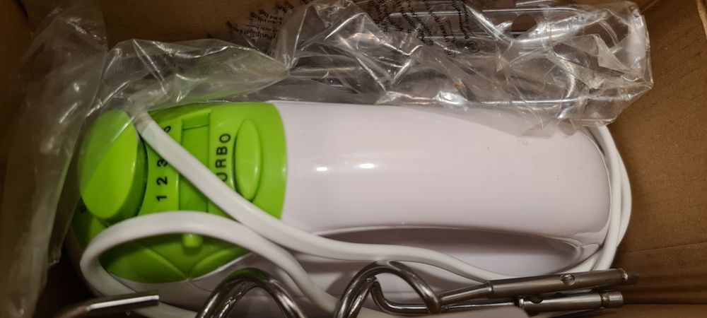 Продается миксер Elenberg SW601