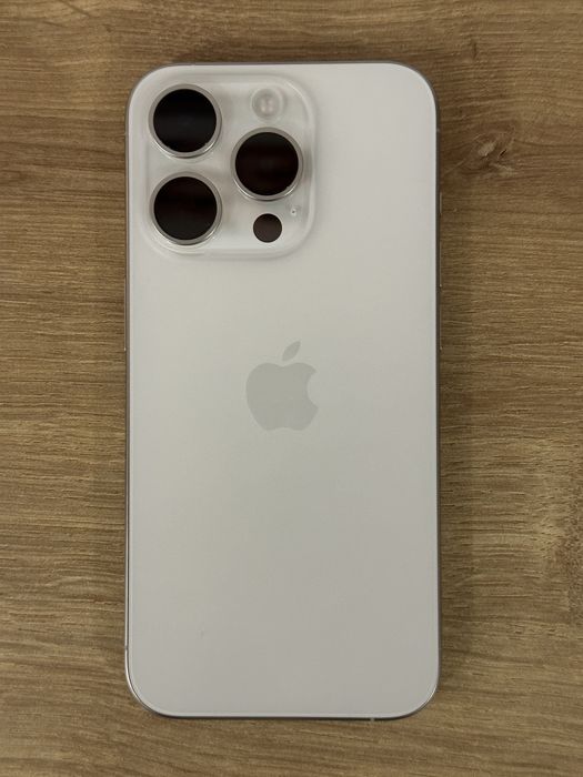 iPhone 15 Pro 1TB Natural Titanium – NOU, 100% Baterie (9 Cicluri)