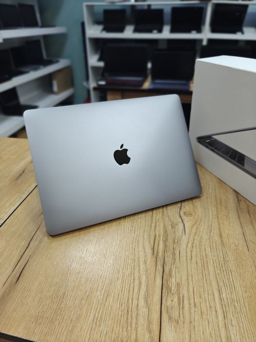 MacBook Pro 13 TouchBar | Core i5 | 256гб | ОЗУ 8гб | Макбук Про 13