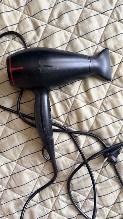 сешоар Philips Pro 2100W