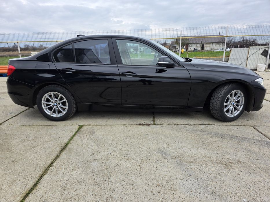 BMW Seria 3 /316D /F30 2013 Automata