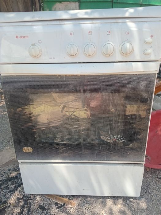 Срочно продам газ плиту