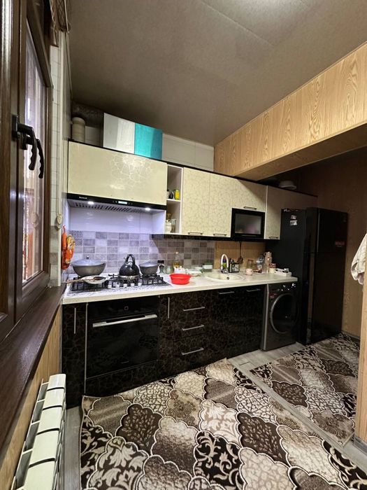 Yunusobod 5-kv 1-etaj tarsavoy +podval ogarod